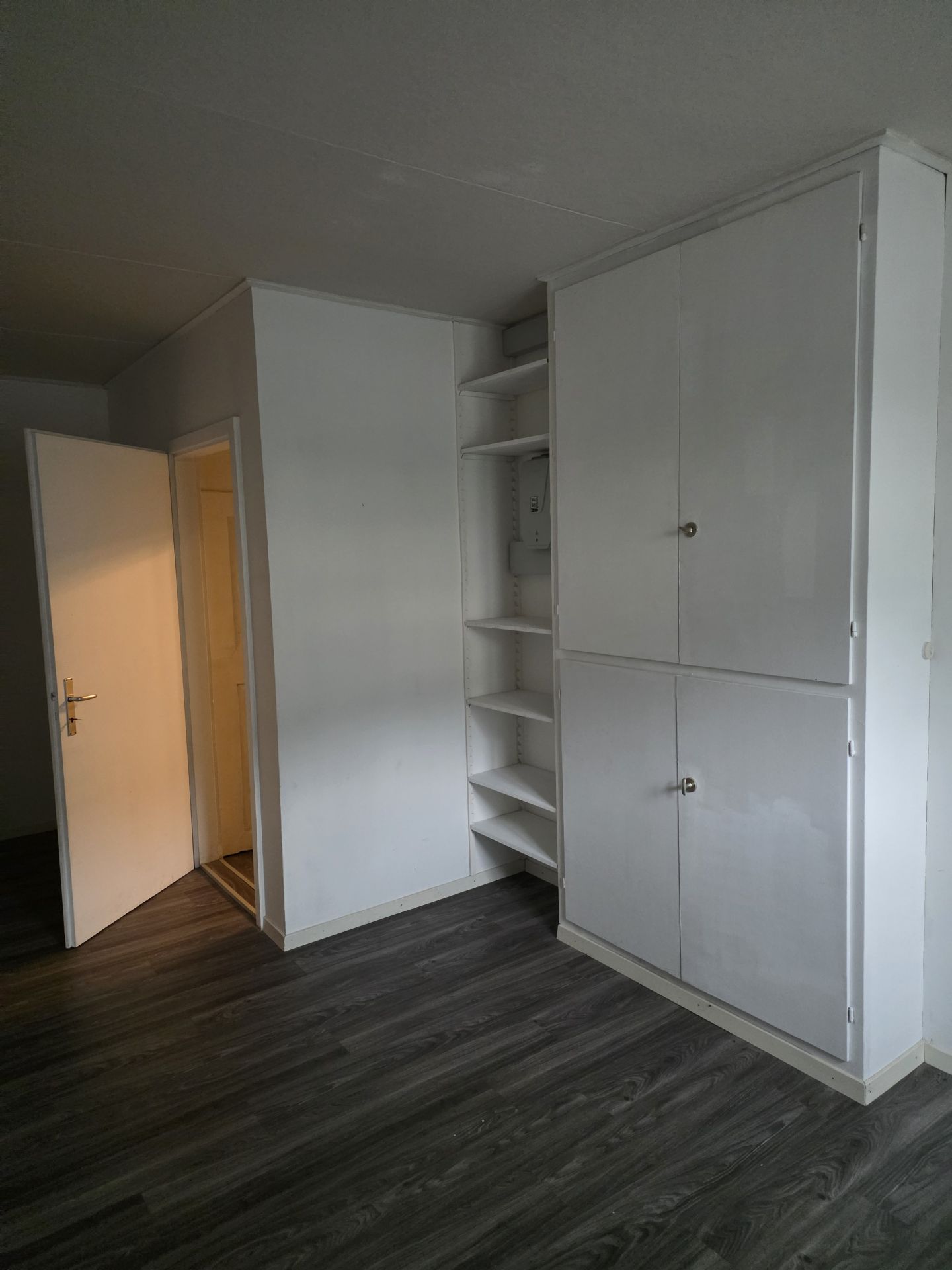 Zentrale Lageräume im EG in 8750 Glarus – Bild 2